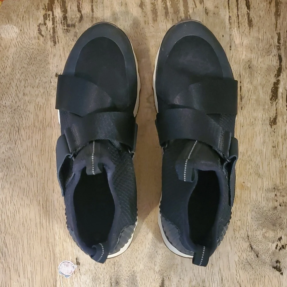 Sorel Kinetic Black Slip On Sneakers Size 8.5 Womens Hook & Loop Closure - Picture 5 of 14